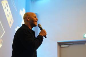 Aydin CAKIR - AYDINOUS TOUT