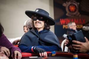 Aydin CAKIR - AYDINOUS TOUT